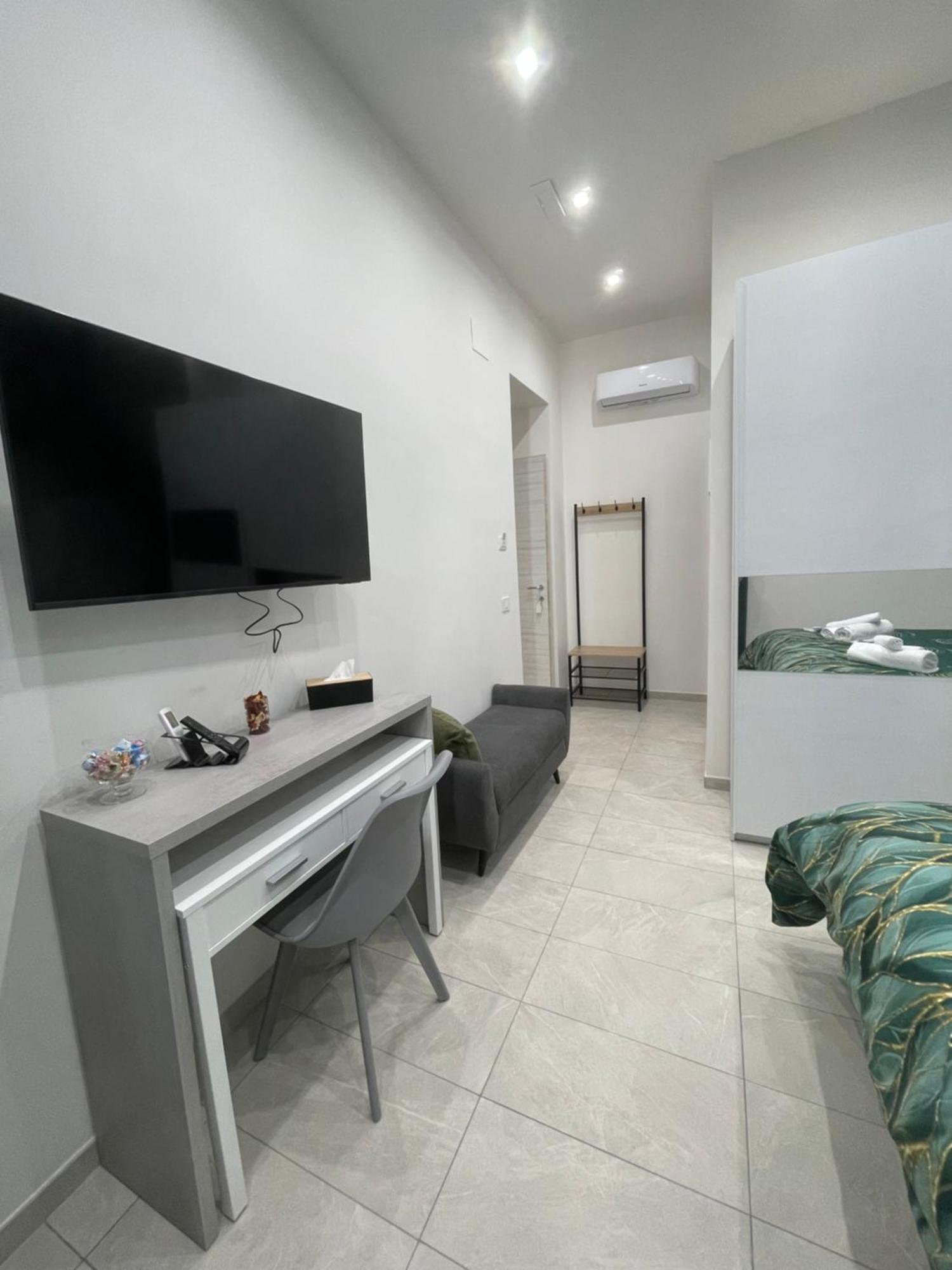 Nigalu House Naples